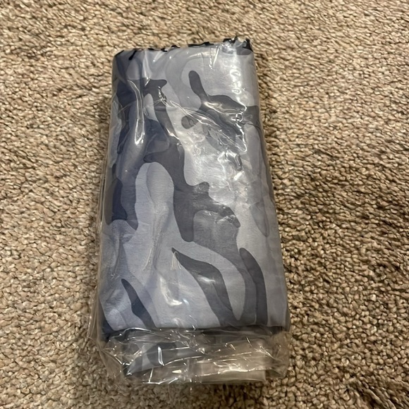 NEW Vineyard Vines Camo Longline Sports Bra - Picture 6 of 6